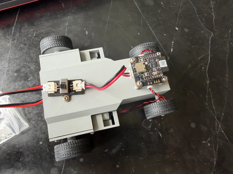 simple cyberbrick 4 wheel car