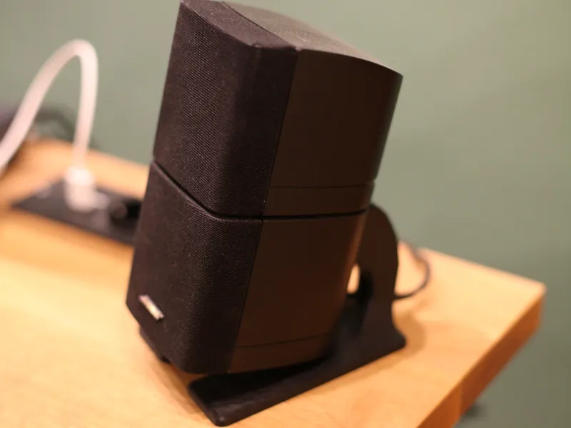 Bose Accoustimas 3/5 Series III table stand