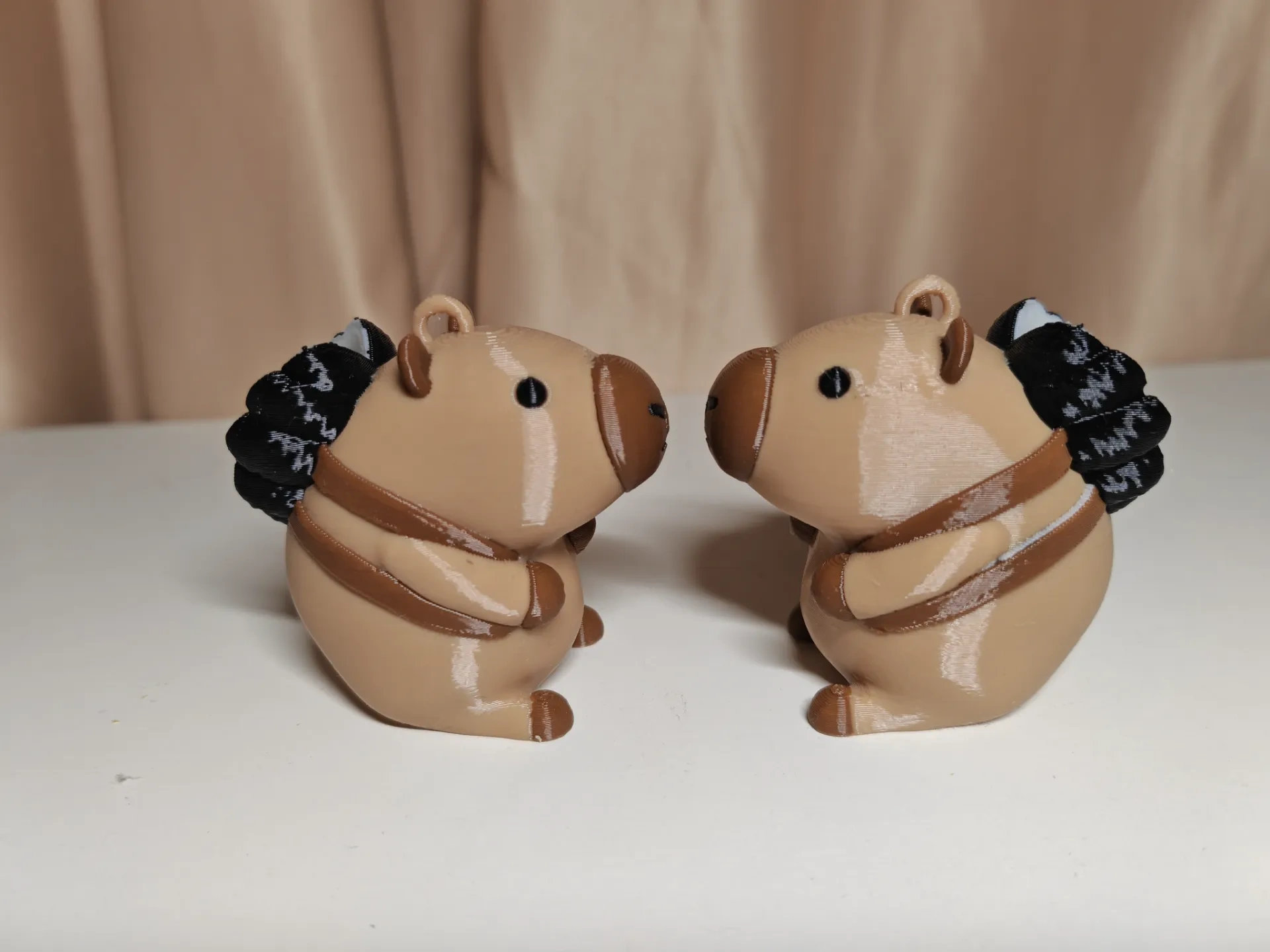 Miniatura 1 do modelo 3D 好闺蜜卡皮巴拉，谐音梗“蚝龟蜜”，生蚝