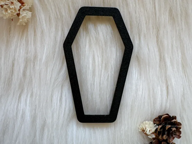 The Coffin Shelf Cutter Clay