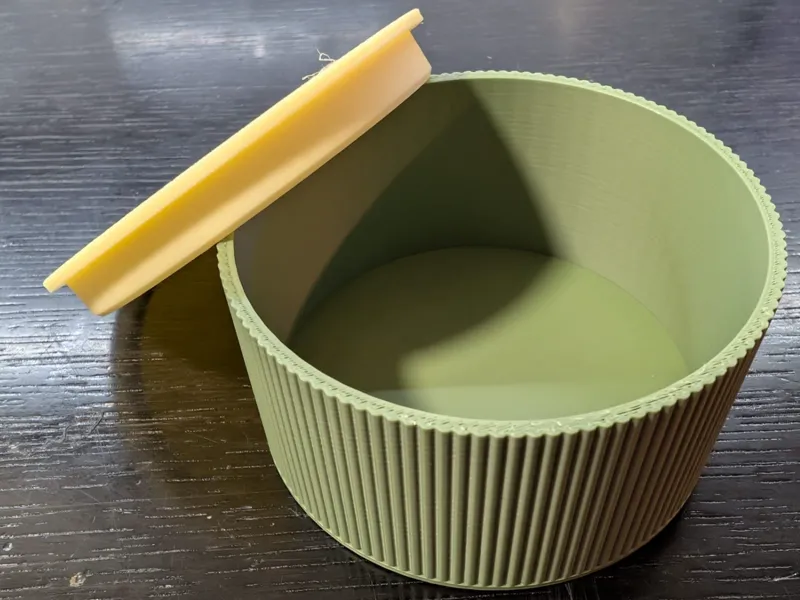 Parametric Vessel with Friction-Fit Lid