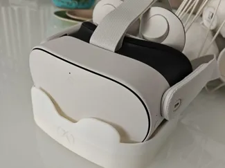 Meta Quest 3s privacy + controller stand