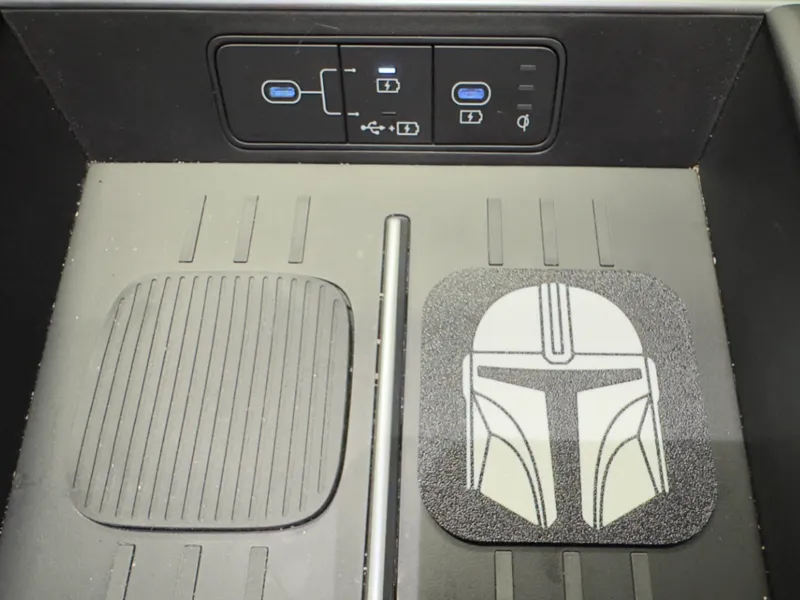Hyundai Santa FE 2025 Wireless Charger Cap