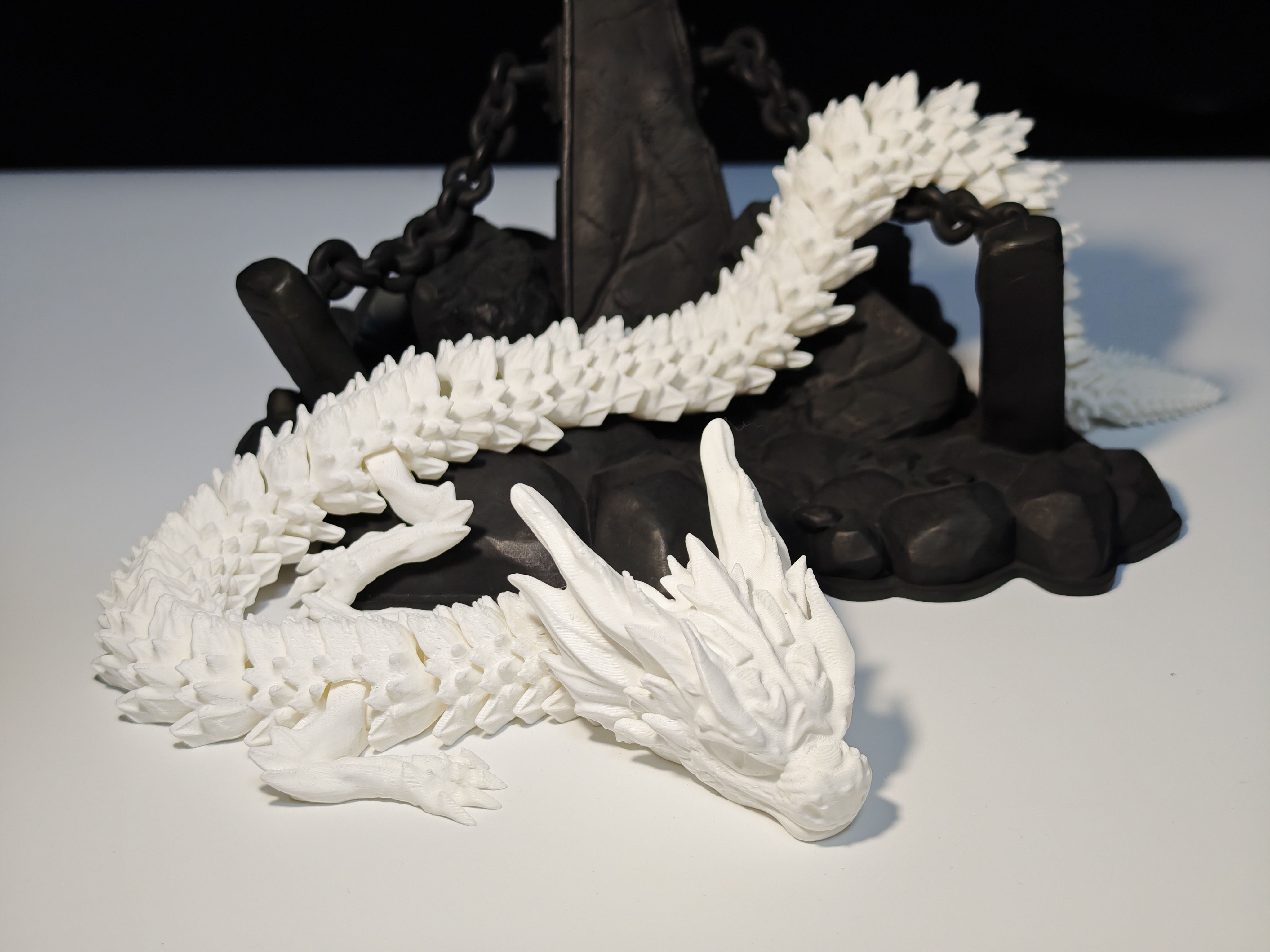 Miniatura 2 do modelo 3D 风格化龙皇一体打印铰链可动关节龙