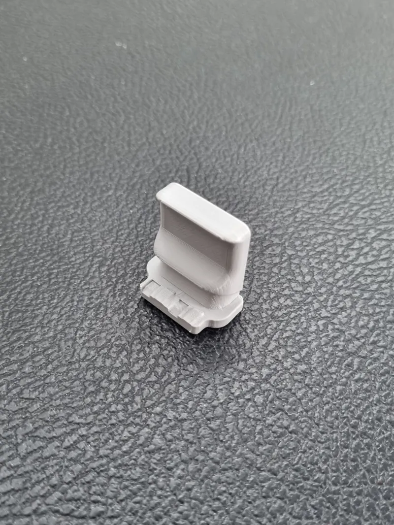 Smaller Drawer Handle for AMS Riser V2 by maCyo42