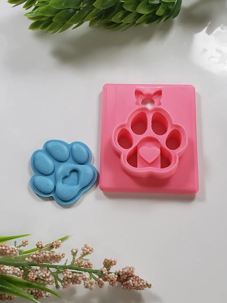 Heart Paw Print Polymer Clay Earring Cutter view 2