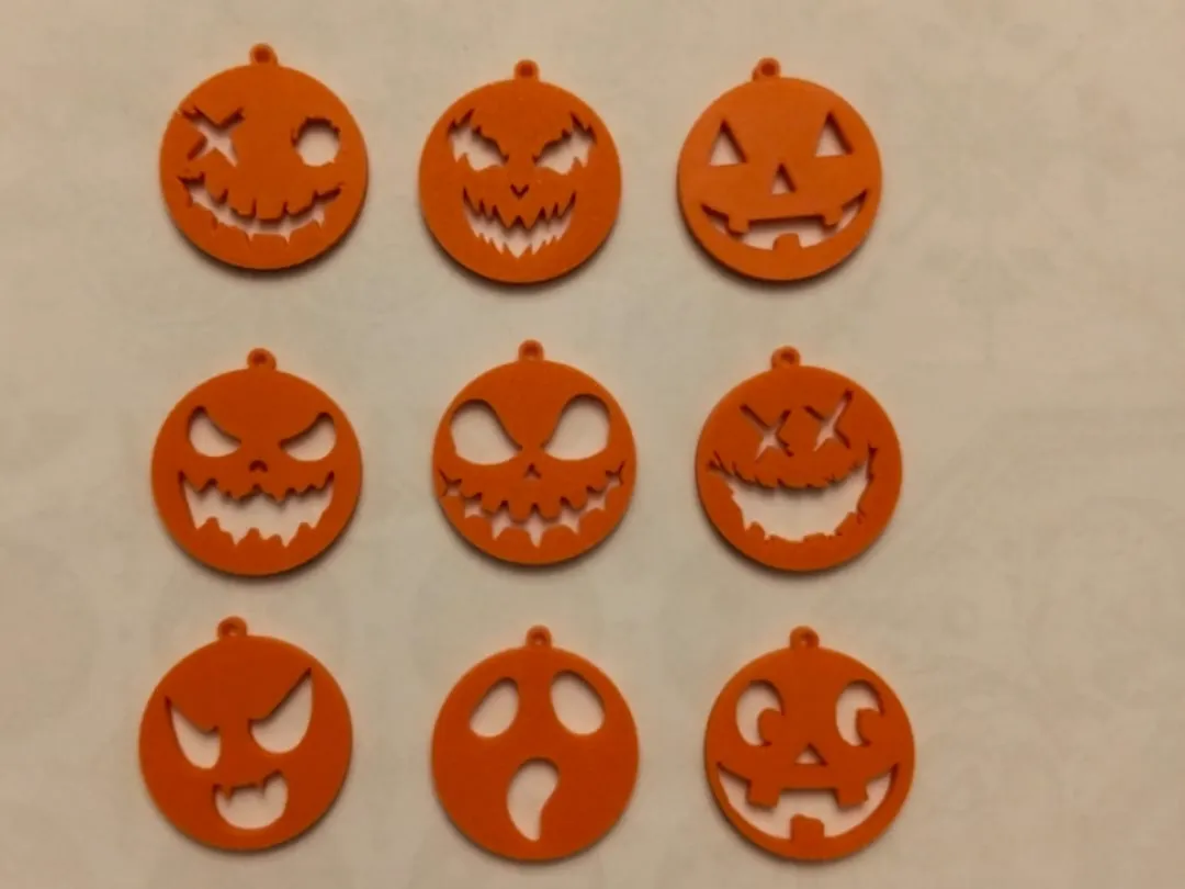Porte-clés smiley Halloween, lot de 9