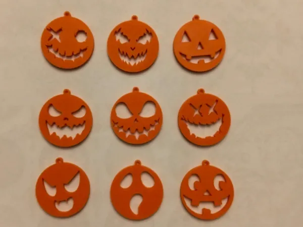 Porte-clés smiley Halloween, lot de 9