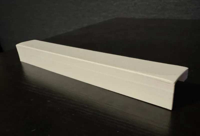 Modular cable raceway system