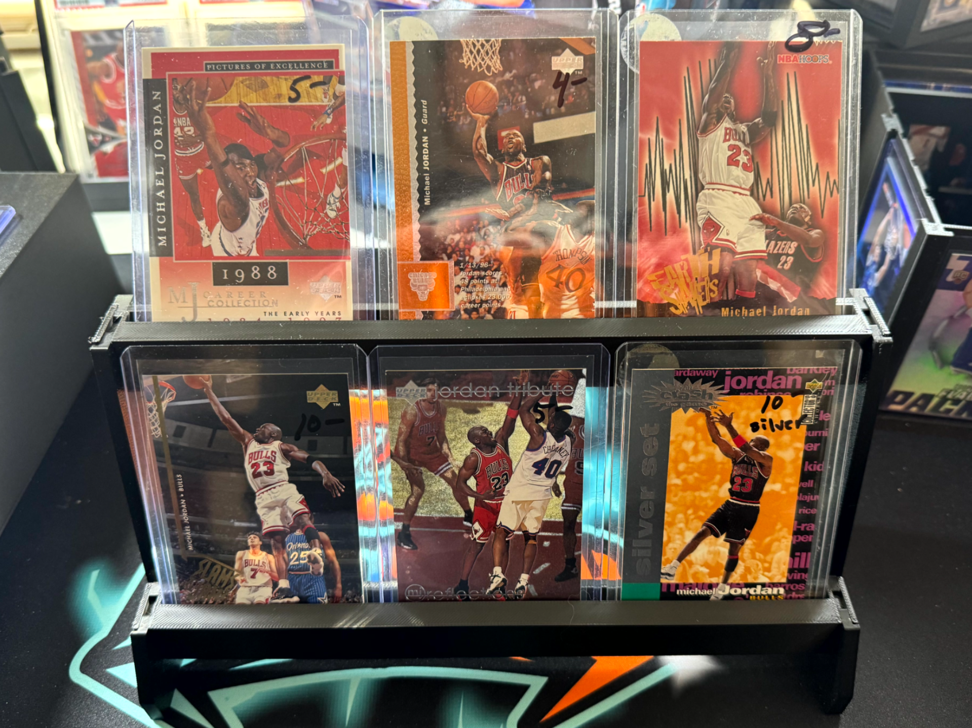 Top Loader Tiered Stadium Display – 6 Card Stand