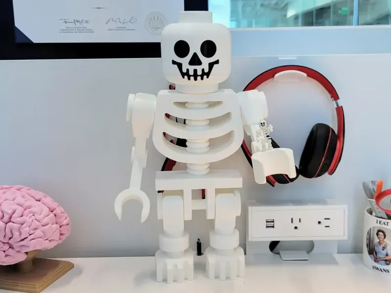 L@go Skeleton (remix)