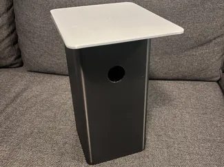 Simple but fuctional birdhouse for Tit's