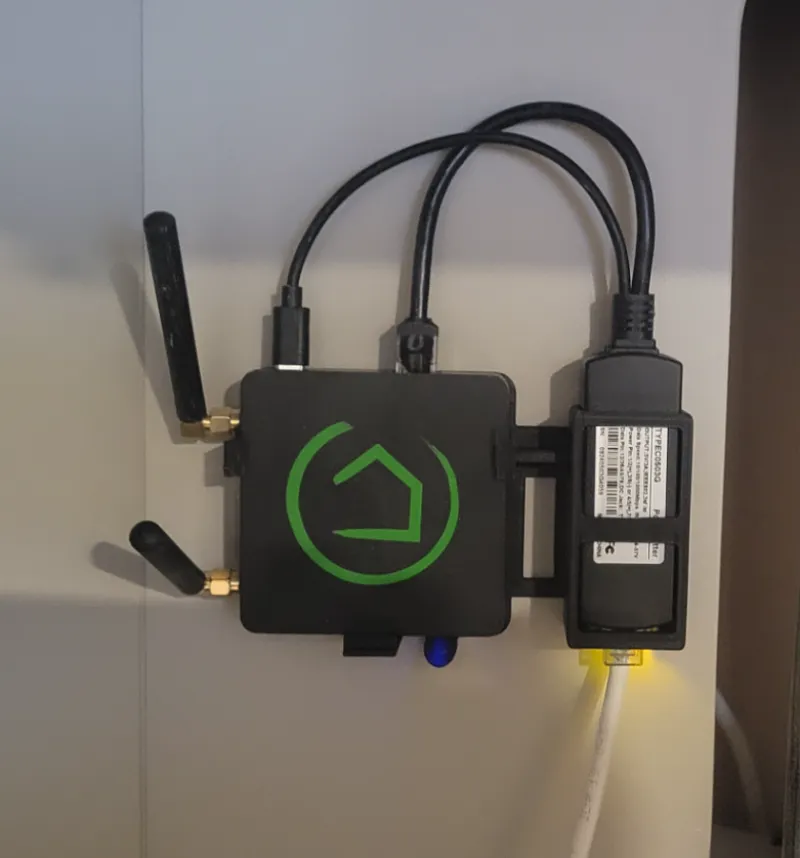 Hubitat C7/C8 Mount with POE Bracket ReMix