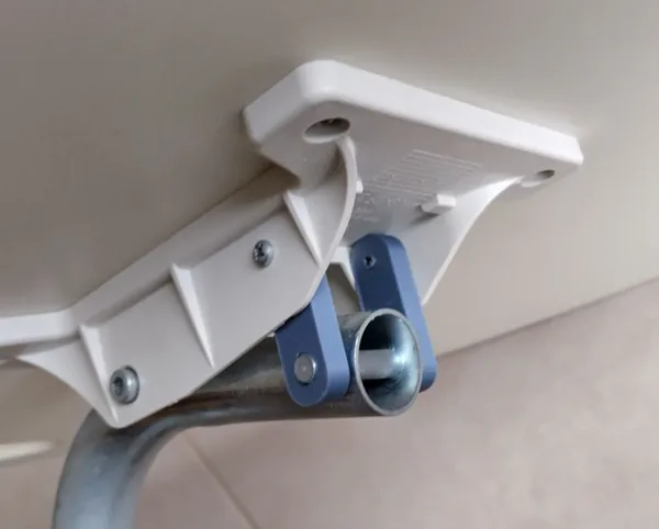 Pièce de fixation pour table Dave Ikea