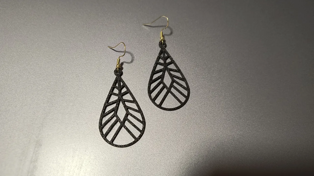 Elegant earring (sell it :D) view 3