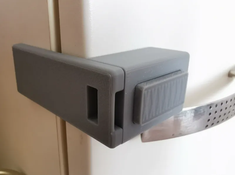 90 Degree Button Lock