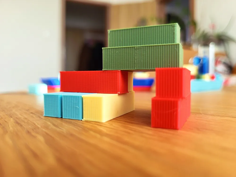 3Dプリント 浮かぶコンテナ船おもちゃ — 積み重ねゲーム - 無料3Dモデル -MakerWorld