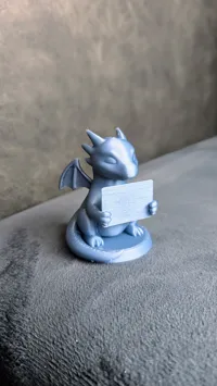 Mini dragon effronté avec bouclier — photo 3