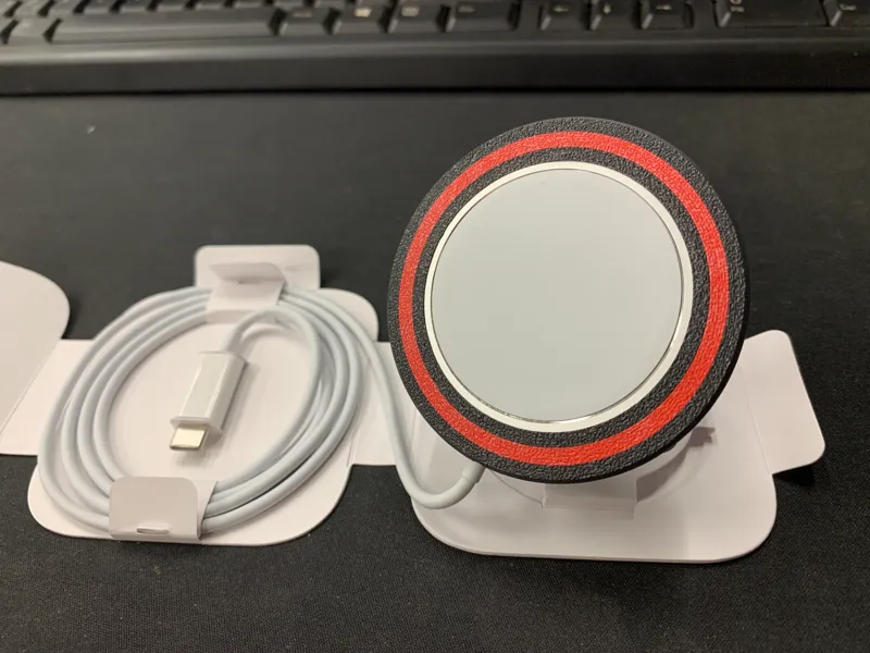 Magsafe charger phone stand - without inserts