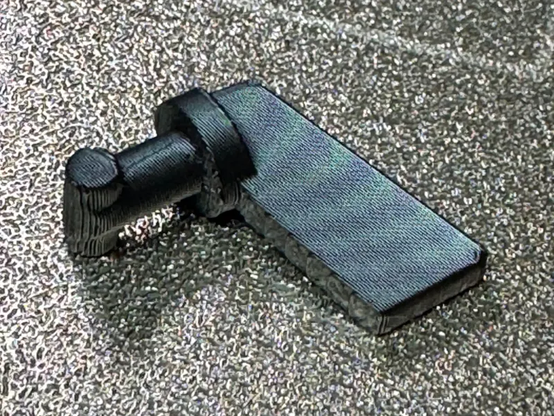 cat carrier clip