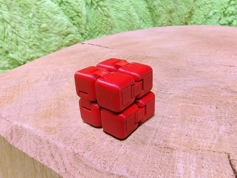 Fidget Cub / Unendlichkeitswürfel