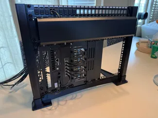 Desktop 19 inch prototyping server rack