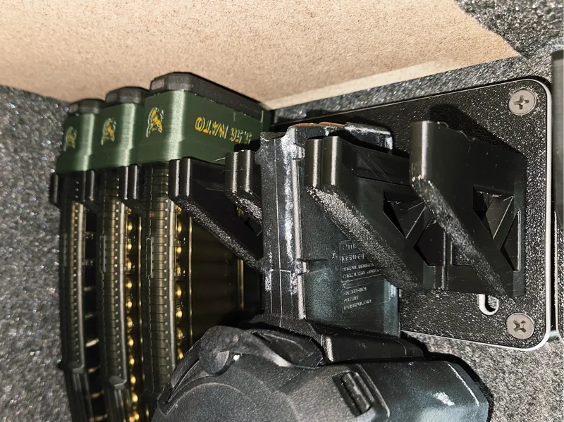 Load Bearing M4/AR15 6x PMAG Wall Mount