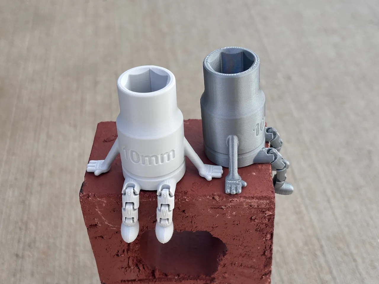 10mm Socket with articulated legs view 2