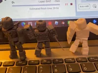 Figurines articulées Forsaken (Roblox) — photo 1