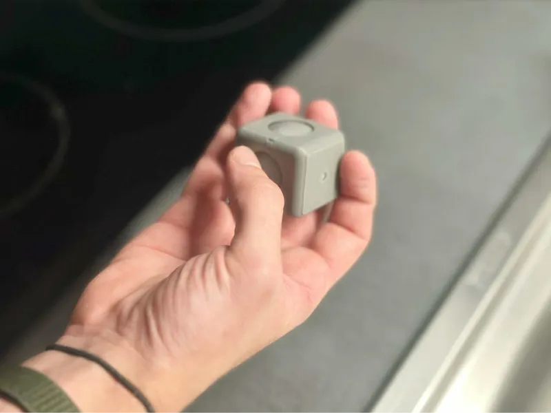 Rolling ball in cube 
