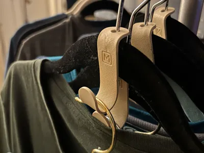 Clothes Hanger Coupler