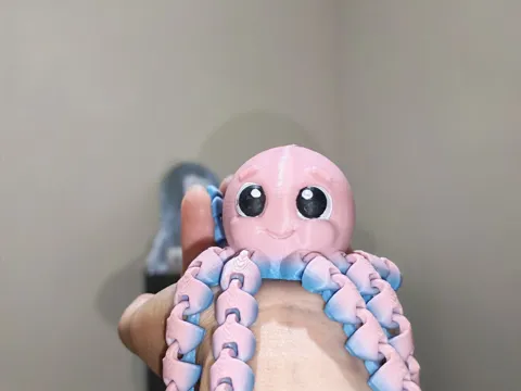 Very Cute Articulated Octopus view 4