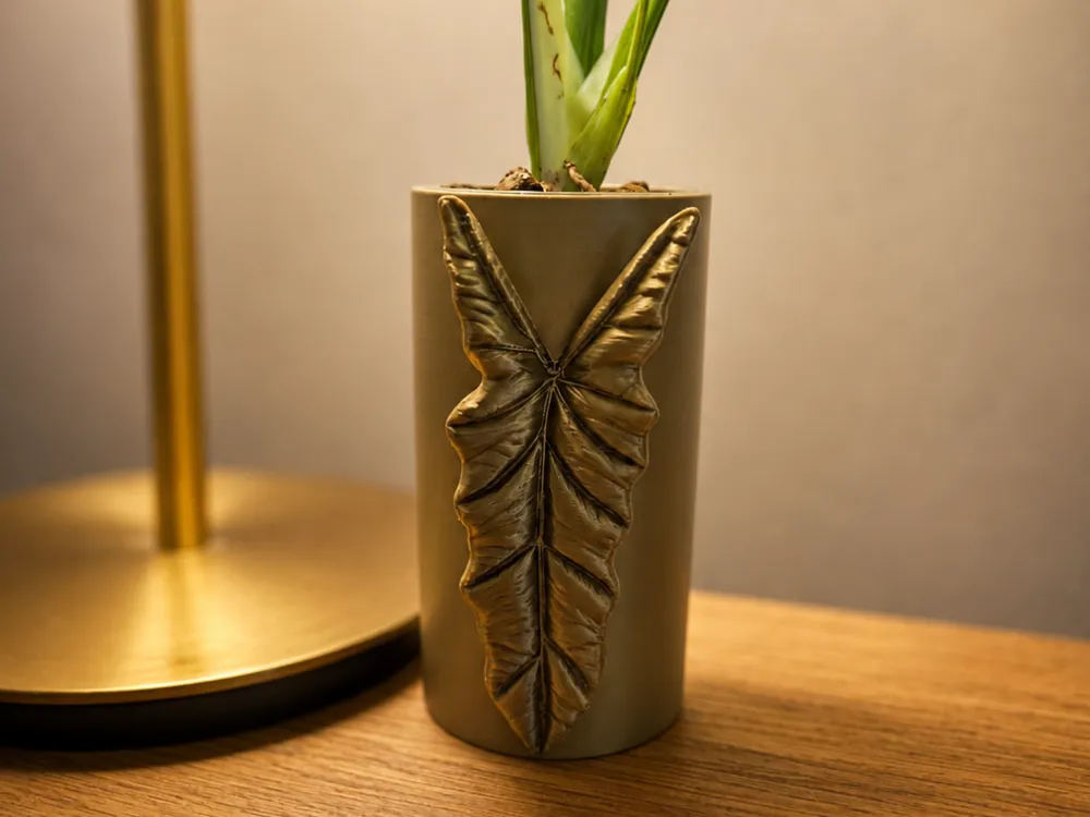 Maceta decorativa: Heterophylla „Dragon’s Breath“ Planter. Referencia del modelo original.