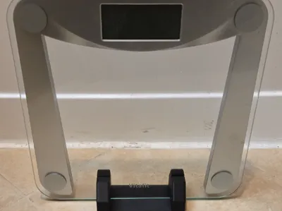 Upright scale stand (5.33mm gap)