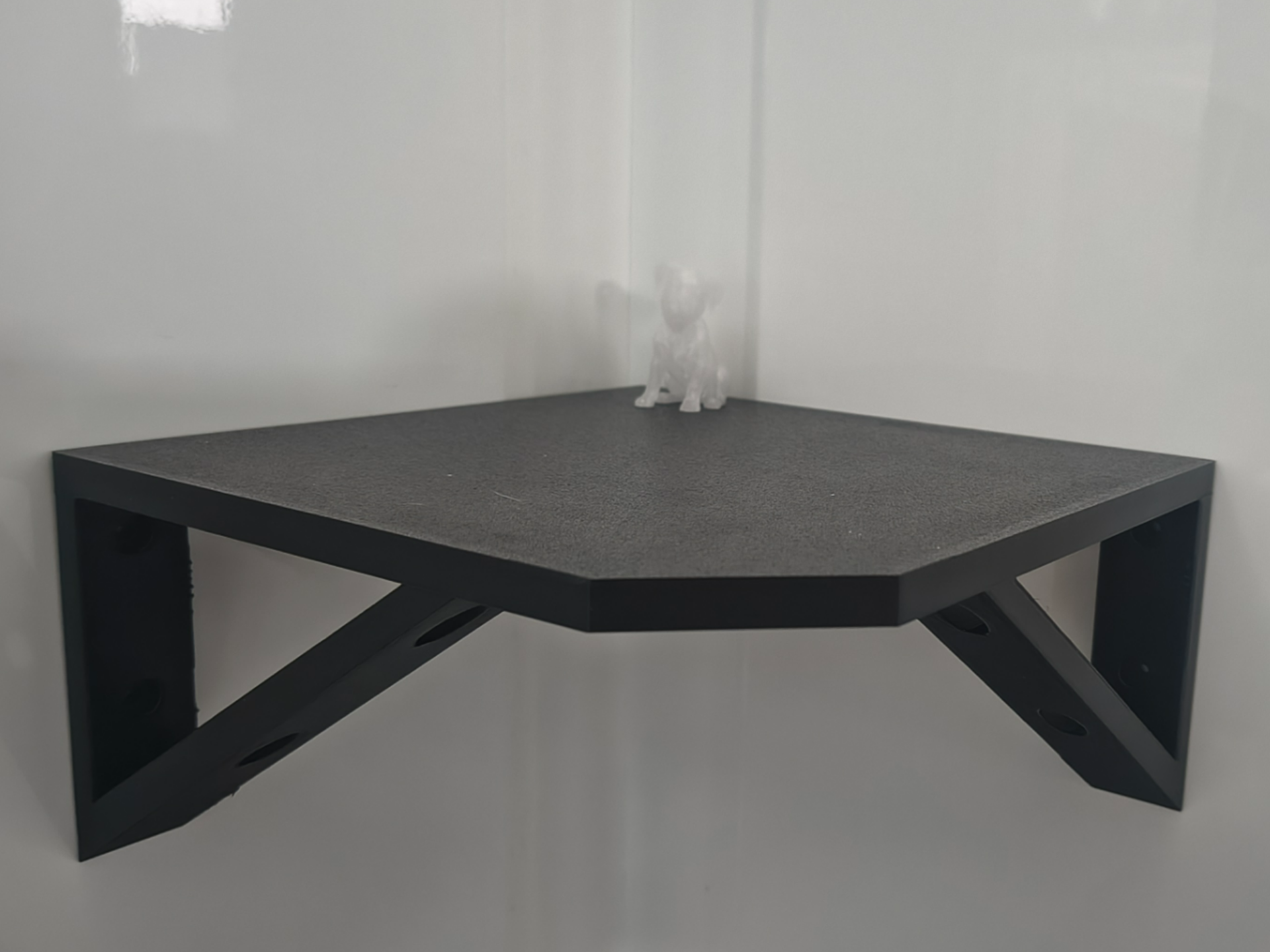 Max Corner Floating Wall Shelf