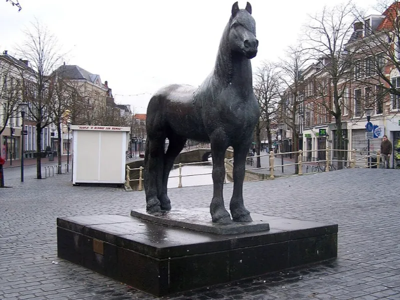 statue "het Friese Paard" (the Friesian horse)