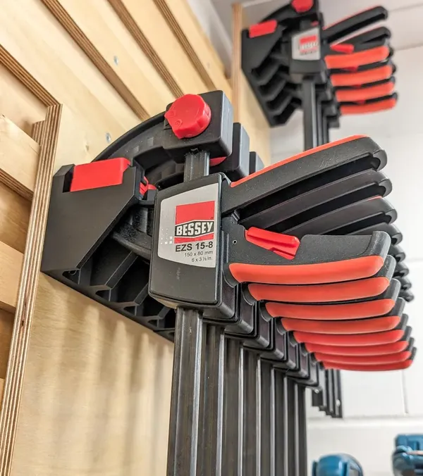 https://makerworld.bblmw.com/makerworld/model/US1698aa1325bb38/design/2024-06-10_7fb110a400d16.webp