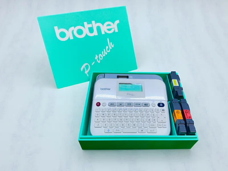 Brother P-touch label maker box and lid P-touch