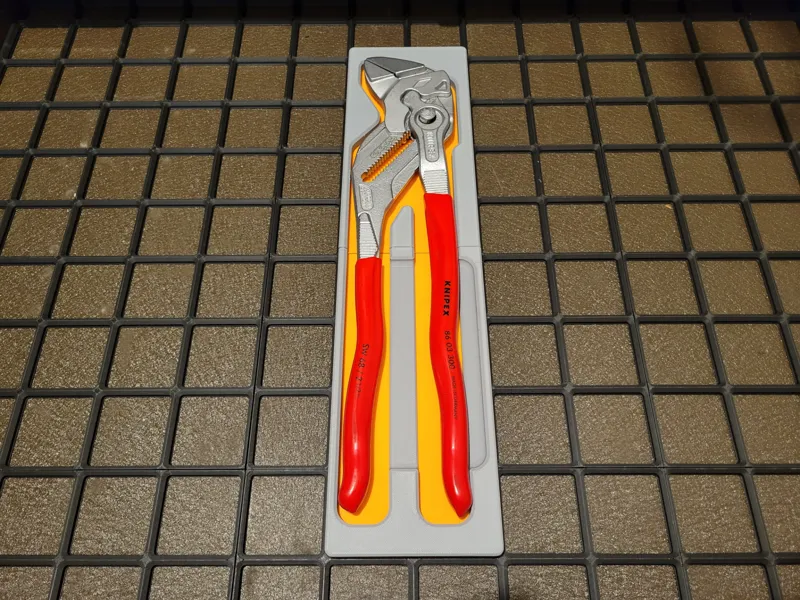 Knipex 300 Plier Gridfinity Tray