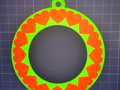 Round photo frame heart ring. Fits 4" photos