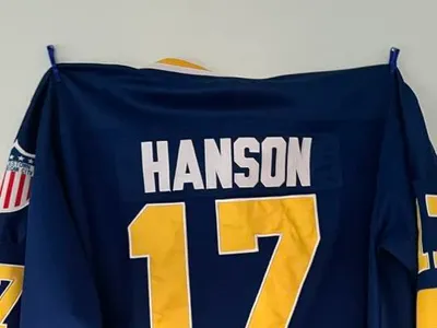 Wall Clip Hanger For Jersey Hockey Baseball
