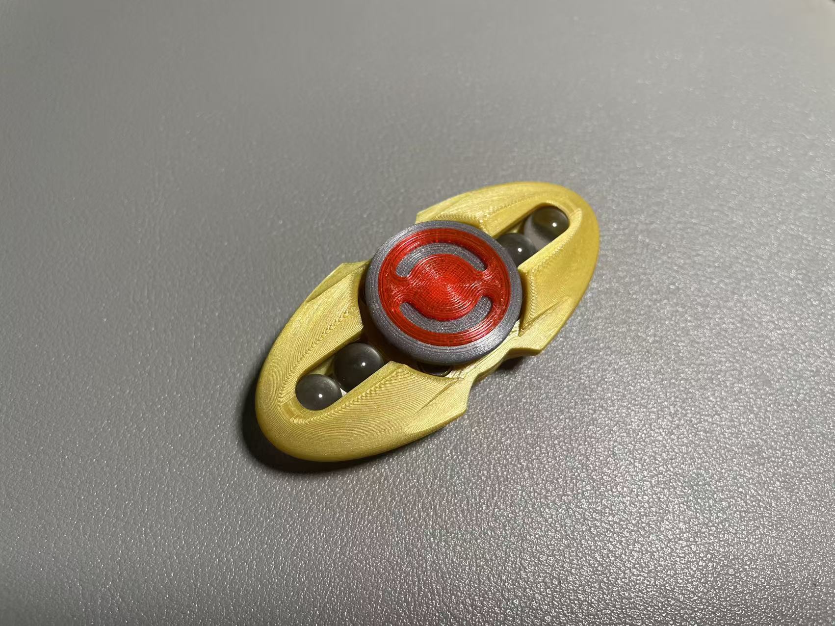 Miniatura 1 do modelo 3D 解压EDC零号陀螺鹅卵石指尖陀螺