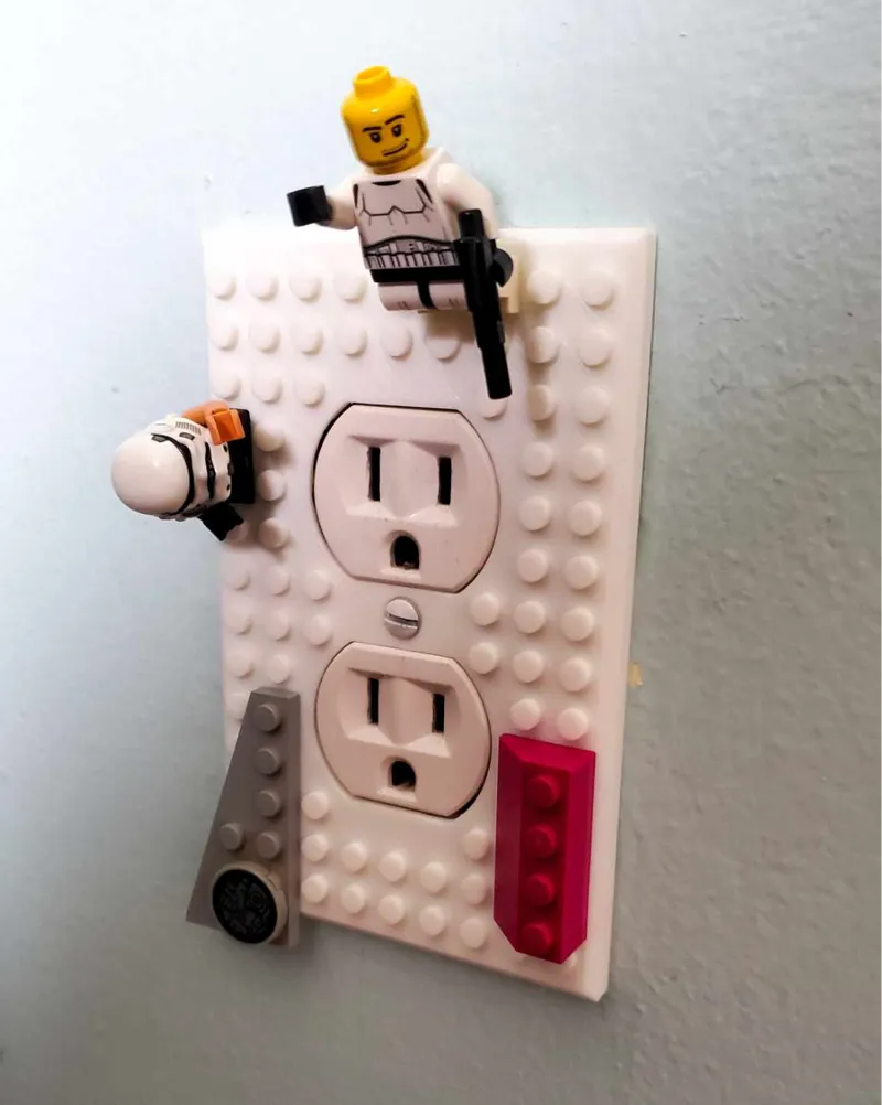Single outlet brick cover plate