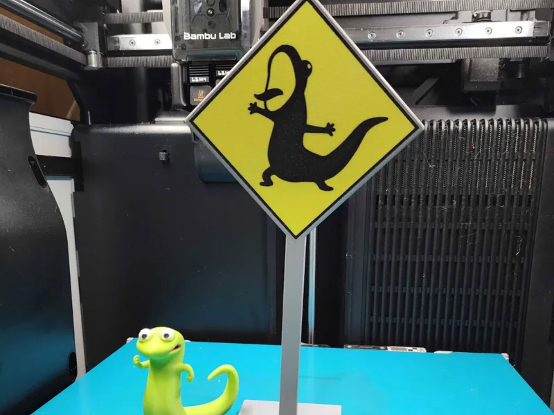 Beware of Screaming Lizard!