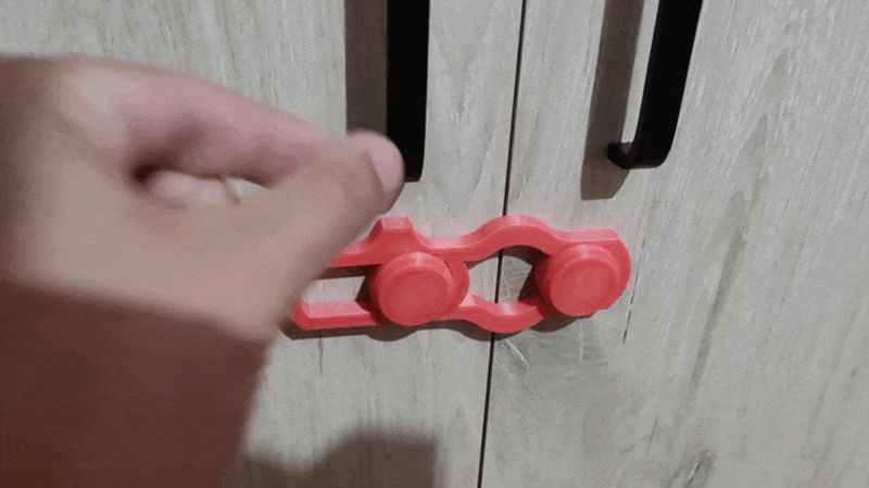 Gravity Child-proof Pet-proof Locking Mechanism