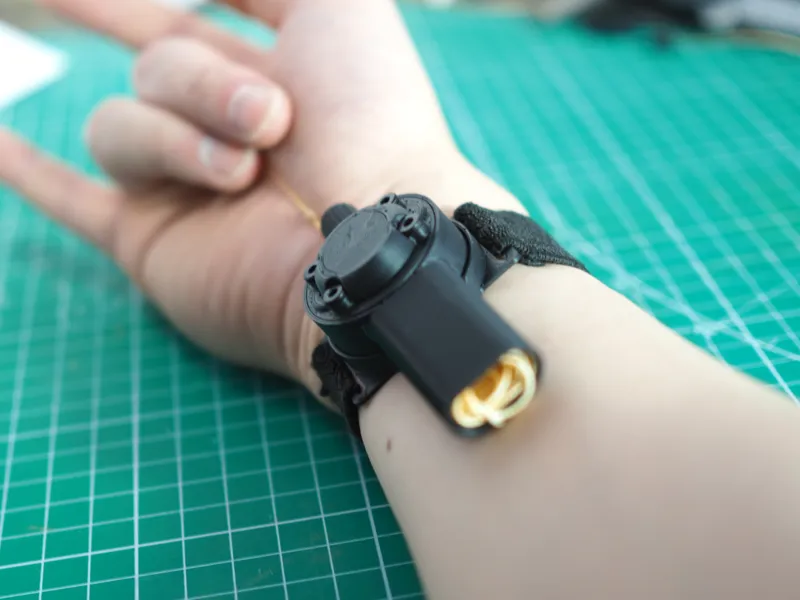 Working "Stealth" Webshooters