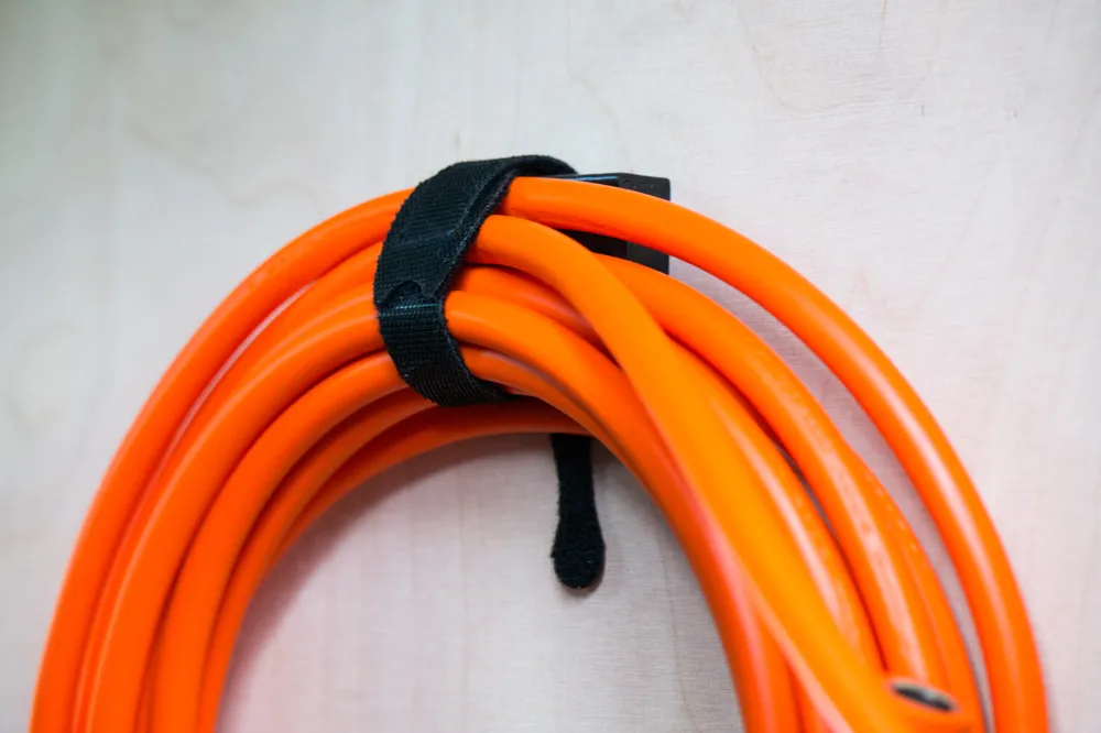 Strong Velcro Strap Holder by Meister Edel MakerWorld