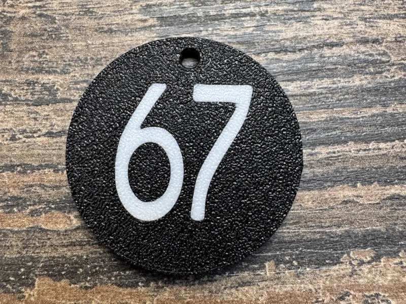 six seven Schlüsselanhänger keychain