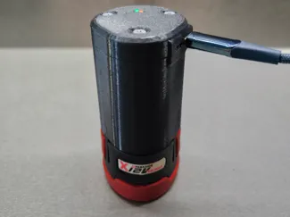 USB-C X12V battery charger