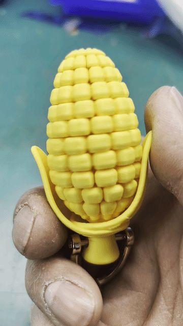 可旋转玉米指尖陀螺钥匙扣 解压玩具